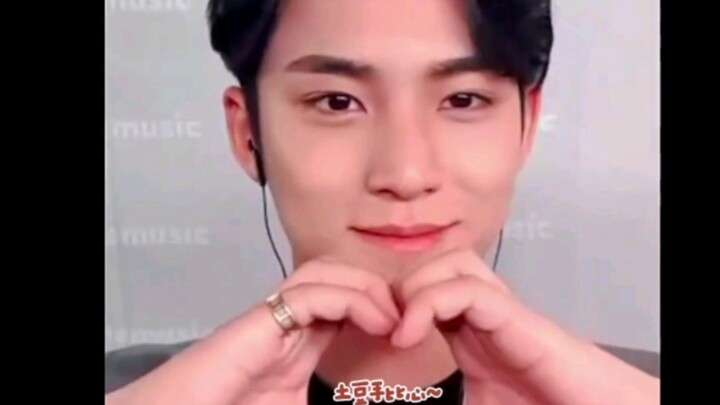การตอบสนองของจีมิกุยที่ถูกบอกว่ามือเหมือนมันฝรั่งน่ารักมาก!!