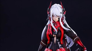 Mô hình chuyển động được phủ nhựa 1/9 được tái tạo bằng vàng hạt nhân Lucia Crimson Abyss