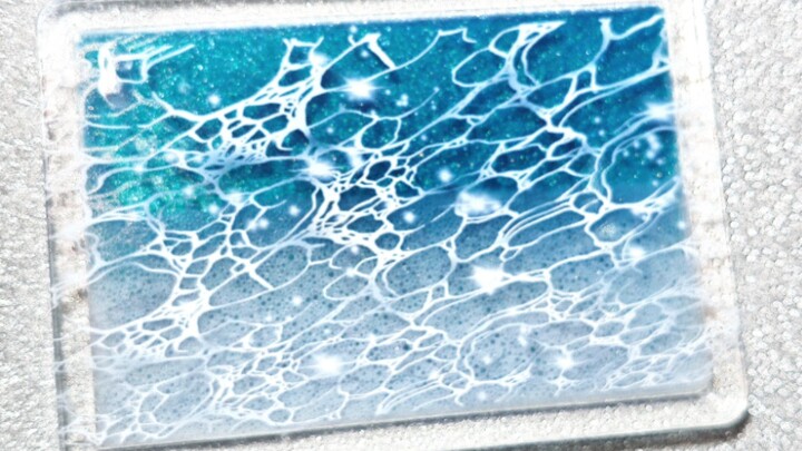 Sóng biển cuộn trào!