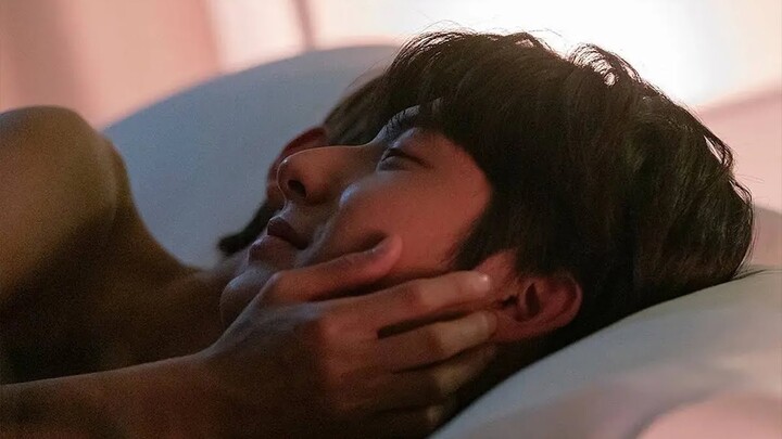 Two men flirt in bed every day just for the sake of having a meal. #blseries #bldrama