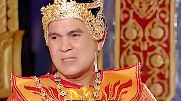 Phải lố bịch đến mức nào thì mới đủ lố bịch