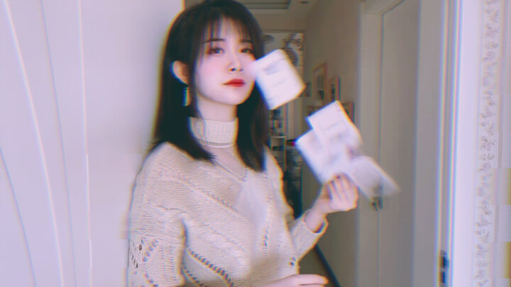 When you’re holding a yo-yo in one hand and a deck of playing cards in the other, which do you think