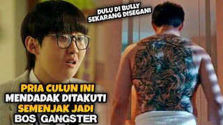 Siapa Sangka, Pria Yang Dulunya Super Culun, Sekarang Jadi Pria Yang Sangat Di Takuti Dan Segani