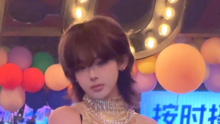 Last place in the competition, but Yujin of IVE still looked gorgeous in the concert version of “Att