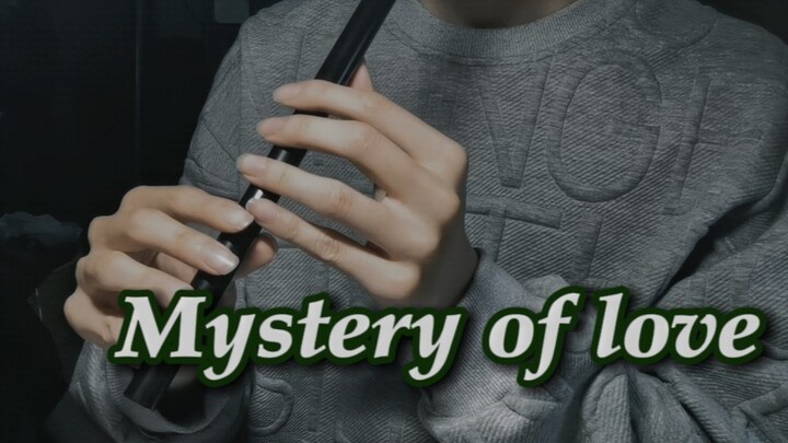 【Whistle】〈Mystery of love〉The quiet sound of the flute confuses the summer