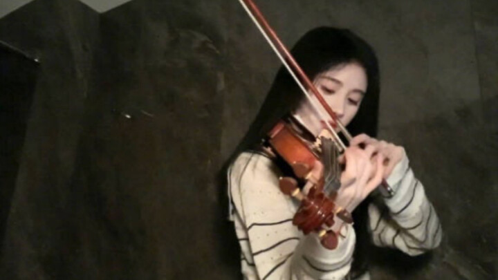 [Ju Jingyi] "Rose Boy" Versi Biola (Rose Boy di Kamar Mandi)