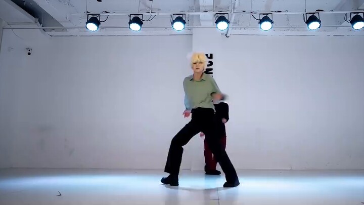 Click here to watch the original choreography of "BlinkGone" with 100% restored PV