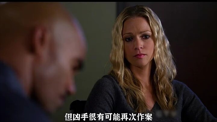 男人迷恋木偶戏，拧断活人的关节做成木偶，提线吊半空肆意折磨