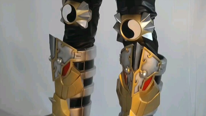 Previous stock video of making the Emperor Armor Leather Case