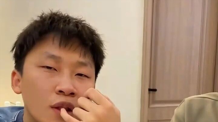 เกมตอบไม่ตรงคำถามในห้องนอน สนุกสุดๆ ทั้งเรื่อง หัวเราะจนปวดท้อง