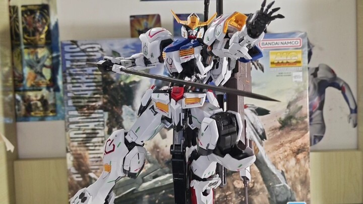 Bandai mg Barbatos đã được ghép lại rồi, đẹp trai quá!
