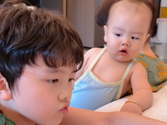The language ability of human cubs...