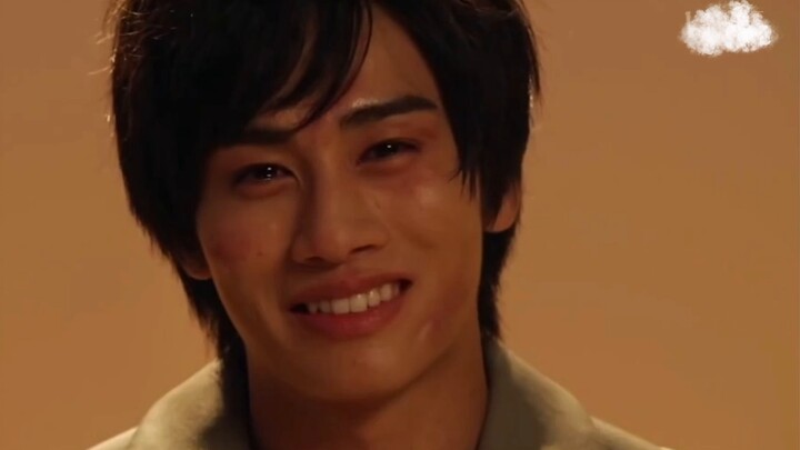 Zuoda: Thời gian nên trôi chậm lại, cha đỡ đầu của tôi không nên già nữa ~ (đầy nước mắt)