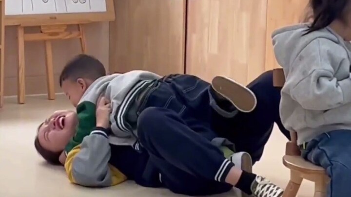 How Cute Kids Show Their Love for Their Teacher