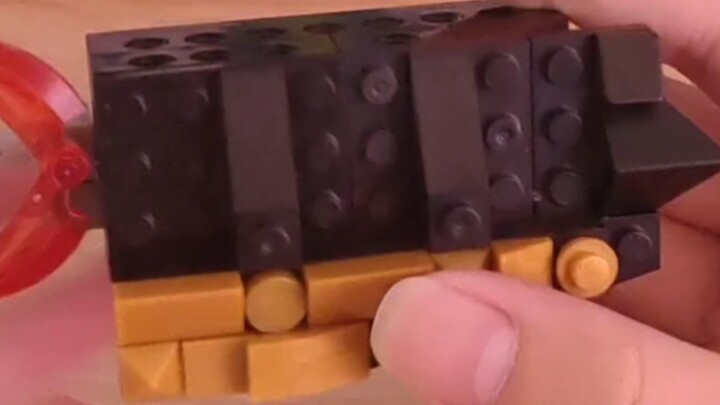 Make your own holy blade with building blocks!