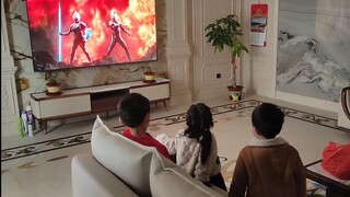 《奥特银河格斗》这种纯皮套的戏真是太适合用来哄小孩了！毕竟看这个就不会问“奥特曼什么时候出来？”……