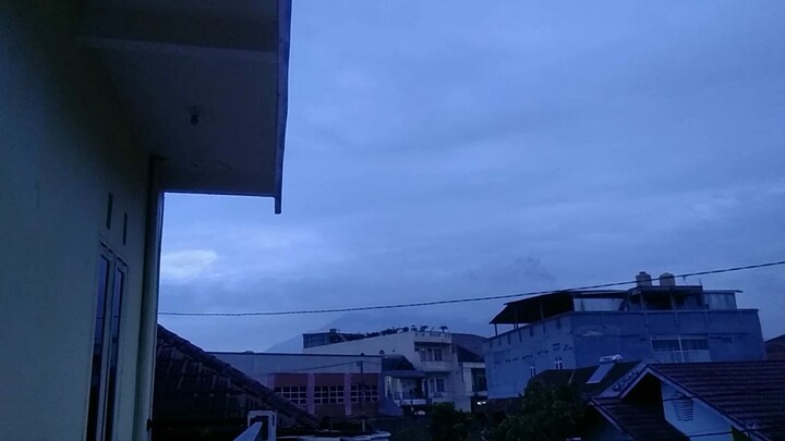 erupsi gunung