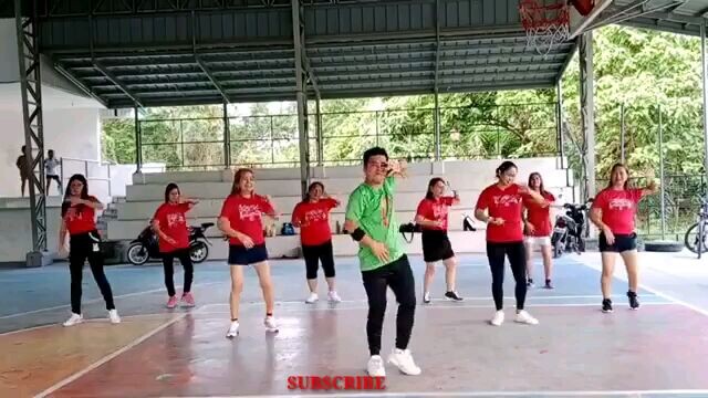 Zumba Christmas bunos