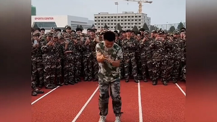 A roundup of the dancers who never run out on campus: “After half a lifetime, it’s still ‘Gangnam St