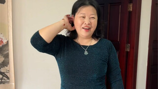 الجدة الكنز تشفي الجميع من قلقهم بشأن شكل الجسم!