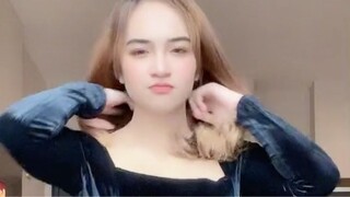 >__<