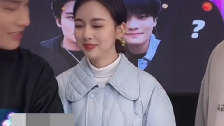 Crazy Little Brother Yang’s livestream was asked whether his sister-in-law had remarried.