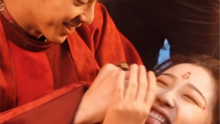 “I’ll treat you well and love only you for the rest of my life.” Sister, could you teach me how to k