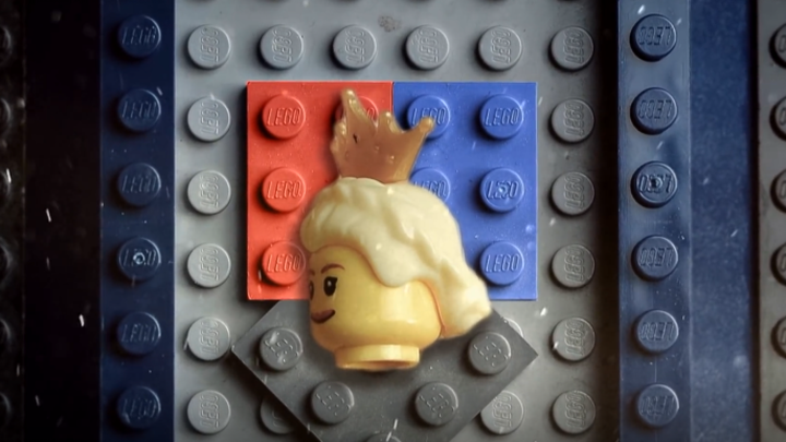 【进击的巨人】用乐高的方式打开进击的巨人