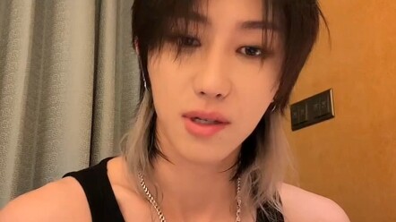 Xu Minghao posed a question: If you come to Macau to eat Northeastern Chinese cuisine, then what do 