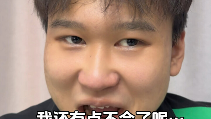 Bố cô gái: Sao vậy?