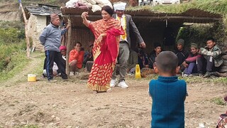 बेहुलाबेहुलिको नाच हेरौ है । bride and groom dance |