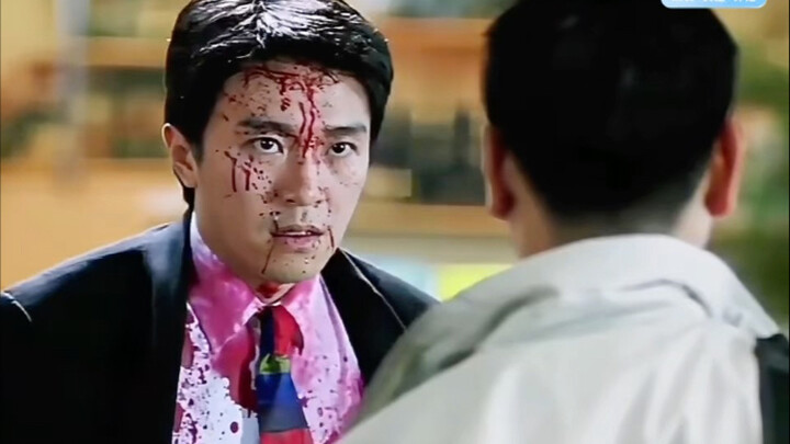 Bạn đã từng thấy Tinh Gia như thế này chưa? Sát khí bùng nổ!