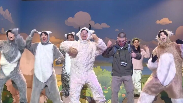 เวอร์ชันซ้อมเต้นหมู่ของแปดเซียนสาว