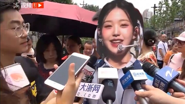 Interview with Zhang Yuanying, the First Student to Leave the Exam Hall