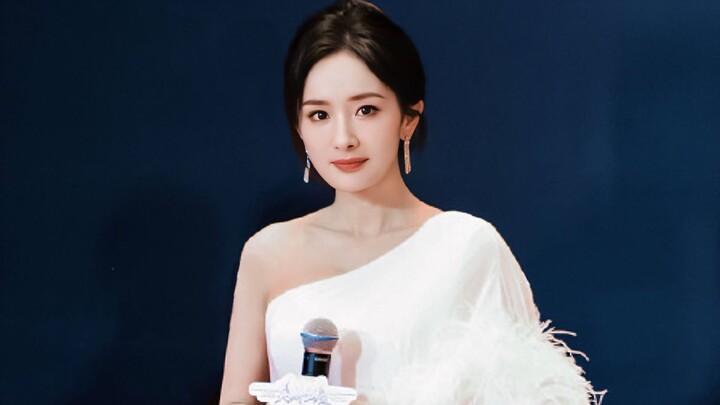 Gaya para bintang wanita di Malam Jeritan! Dunia hiburan Tiongkok penuh warna!