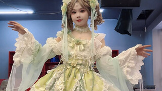 Pesawat terlambat justru kebetulan melihat matahari terbit! Sekalian saja pergi belanja wig sebentar