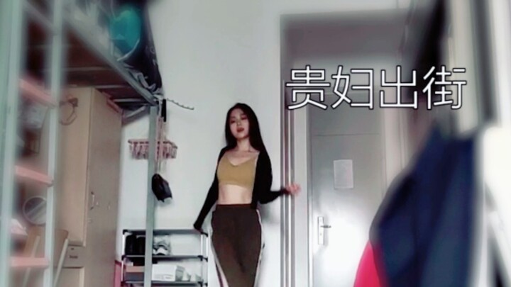 نسخة الترجمة الهزلية لأغنية lovesick girls