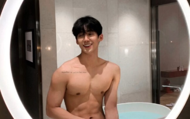 “لِتَحْلُمْ بهذا الليلة فقط”