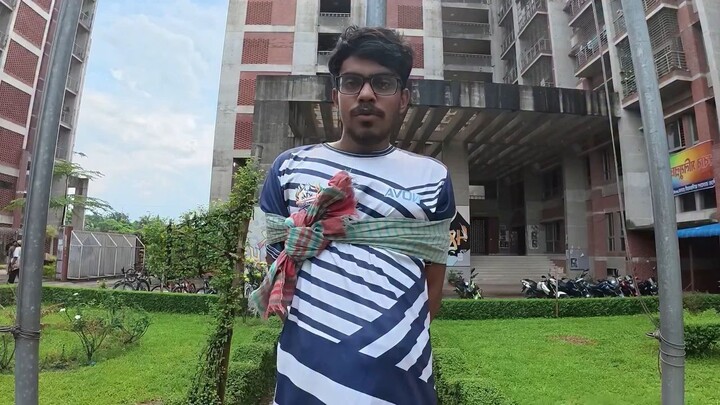 আমার অপ*রাধ ফিজিক্সের সুত্র বাস্তবে প্রয়োগ করতে যাইয়া মামার গাড়ি খালে ফালায়া দিছি🙂