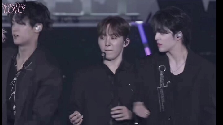 Choi Seungcheol đã ba ngày rồi không đánh tôi.