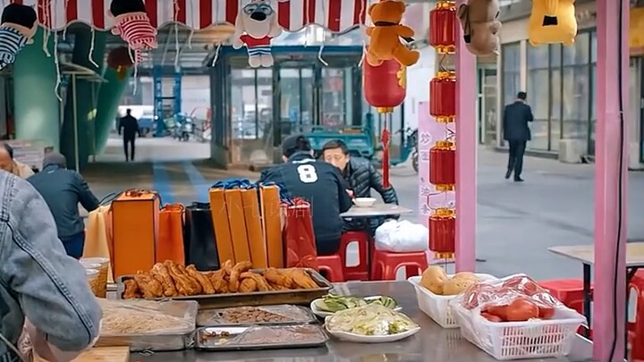 عندما تُواجه خيارًا بين الخبز والحب، كيف ستختار؟