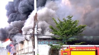 Cháy Lớn Ở Quận 12 - Toàn Cảnh Vụ Cháy Kinh Hoàng Ngày Hôm Nay 1