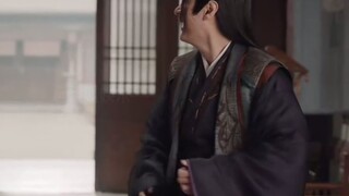 كيف يضحك هذا الشخص بشكل فوضوي؟