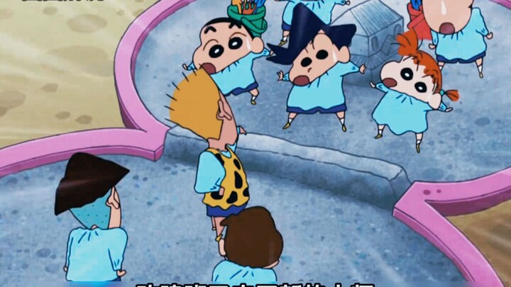 Crayon Shin-chan: The Shin-chans vs. the Rose Class in a Castle-Building Contest.