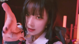 “Bị tôi bắt được rồi nhỉ”
