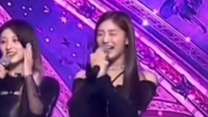 IVE وان يي | المين: ما معنى أن تكون شديد الحساسية والتأثر؟