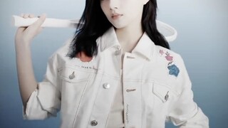 Ren Min is so beautiful.