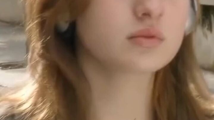 she's beautiful 😍