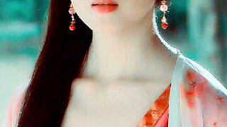 ฉันได้ยินมาว่าหญิงชราปรากฏตัวเพียงไม่กี่ตอน ดังนั้นฉันจะให้ทุกคนจำได้!
