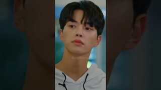 Airport crush😳✈️ #shorts #kdrama #songkang #lovealarm